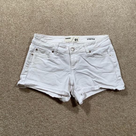 Garage Low Rise Jean Shorts (US 2) - Picture 1 of 10